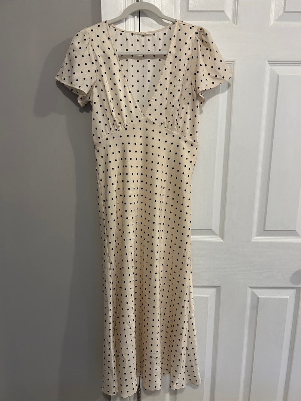 Cream Polka Dot Maxi Dress with V-Neck